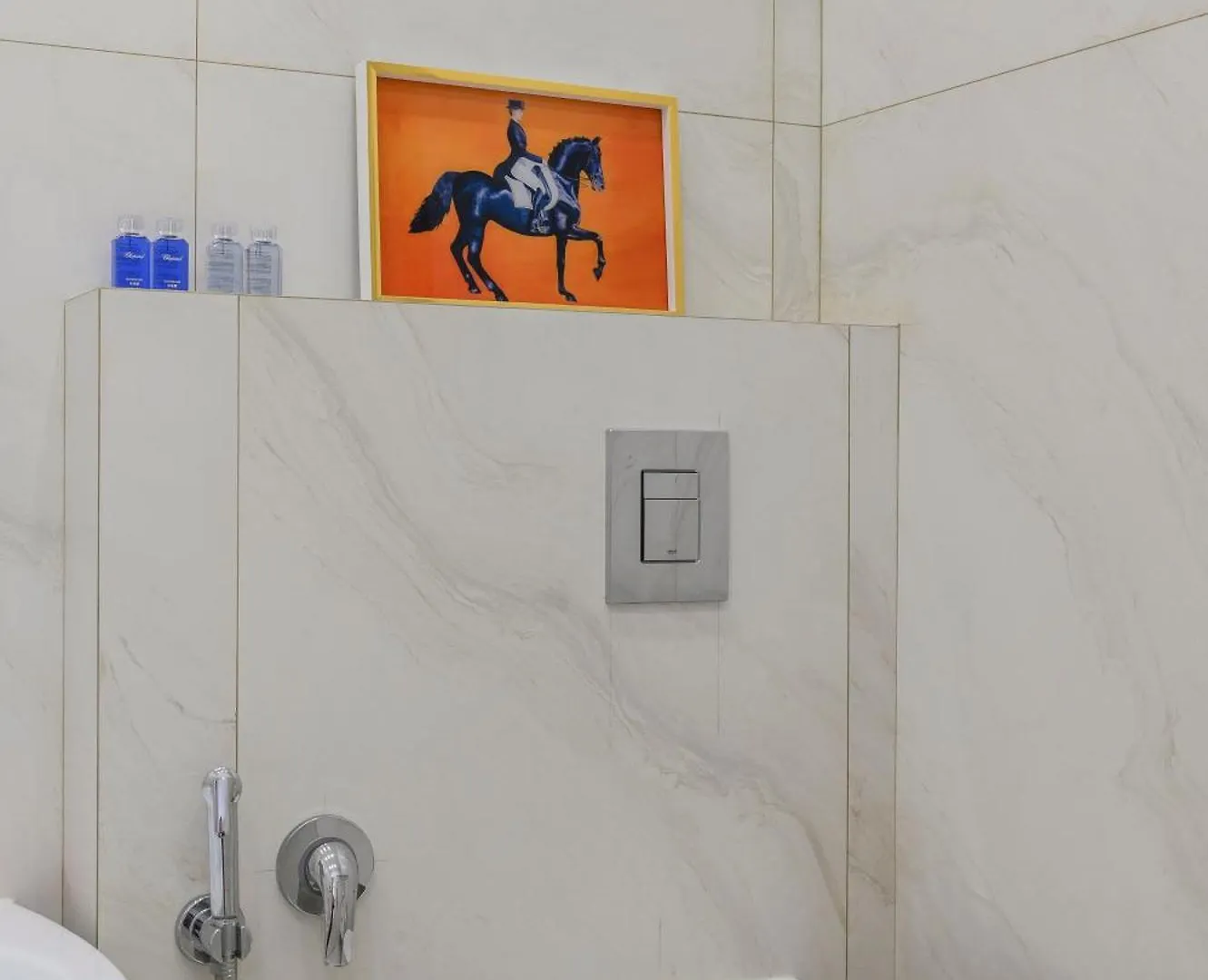 Ближе К Солнцу Apartment Almaty 0*,
