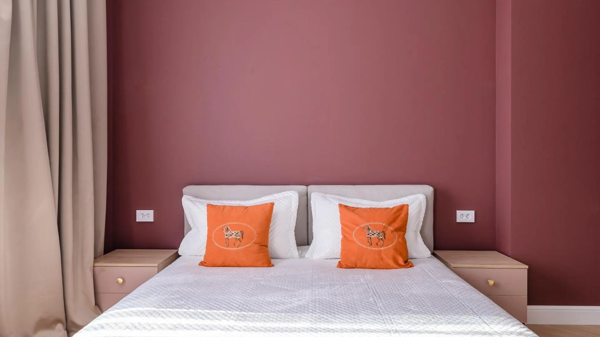Ближе К Солнцу Apartment Almaty 0*,