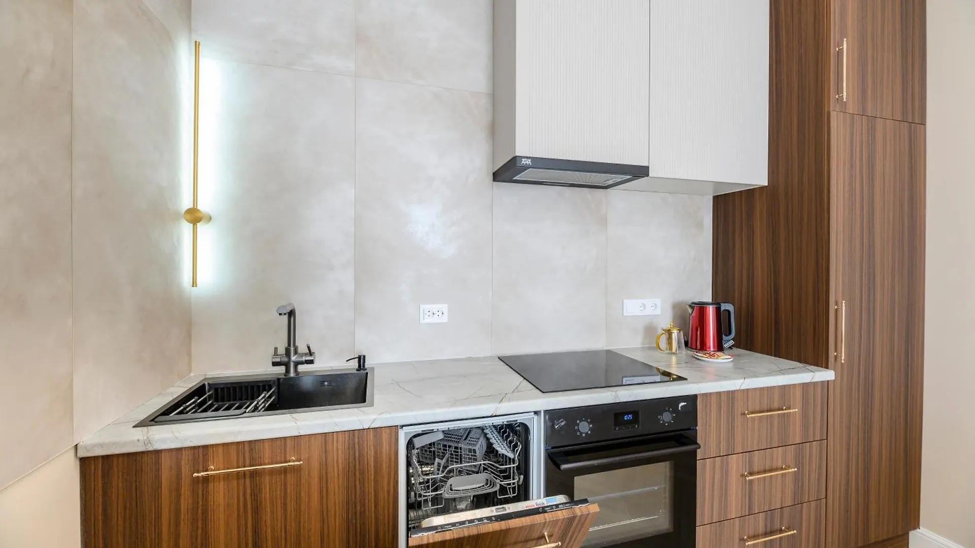 Ближе К Солнцу Apartment Almaty